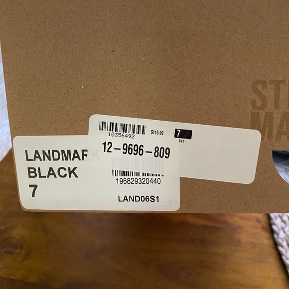 Steve Madden Landmark Sandal - Picture 4 of 6